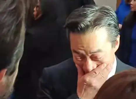 温哥华华裔市长惨败 当场落泪 团队几乎被横扫；列治文华裔市长也梦碎