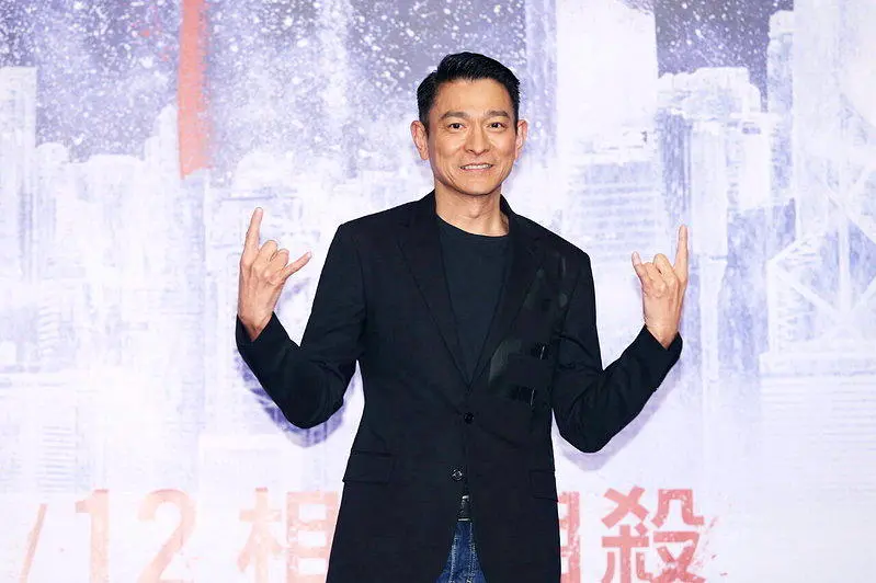 刘德华、朱丽蒨破天荒同框 绝美模样网赞爆