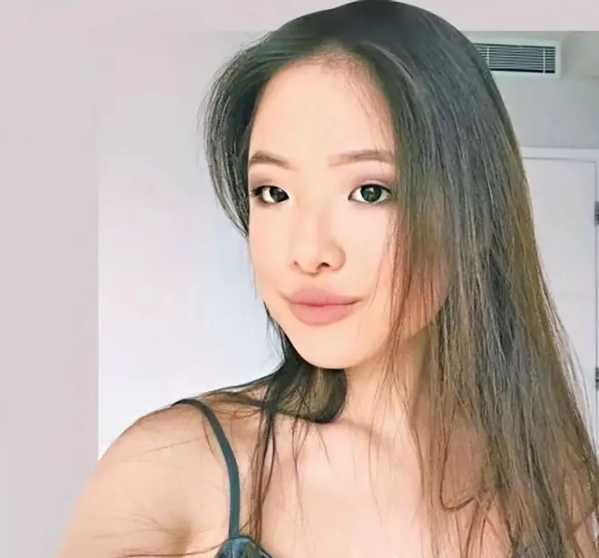 张学友大女儿现身，穿短裙皮罩走欧美火辣风