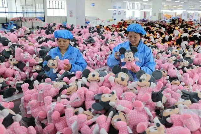 中国三季度增长4.5%:出口暴增,楼市开工面积跌25%