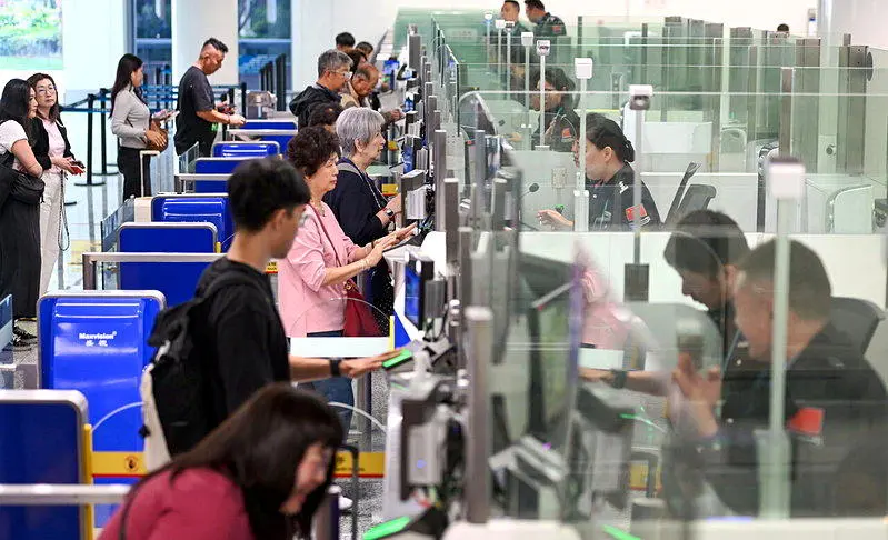 美国务院更新中国旅游警示，美籍华人面临不当拘留风险