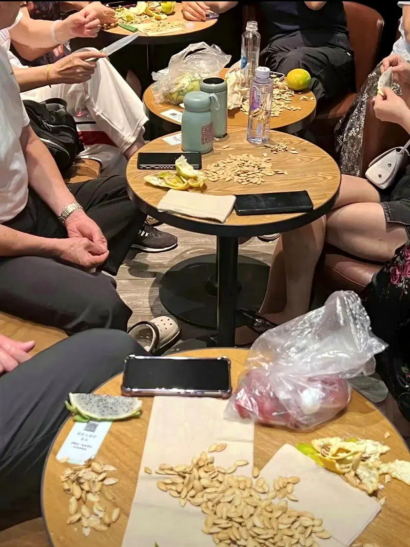星巴克中国20日起推消费入座，获一面倒支持