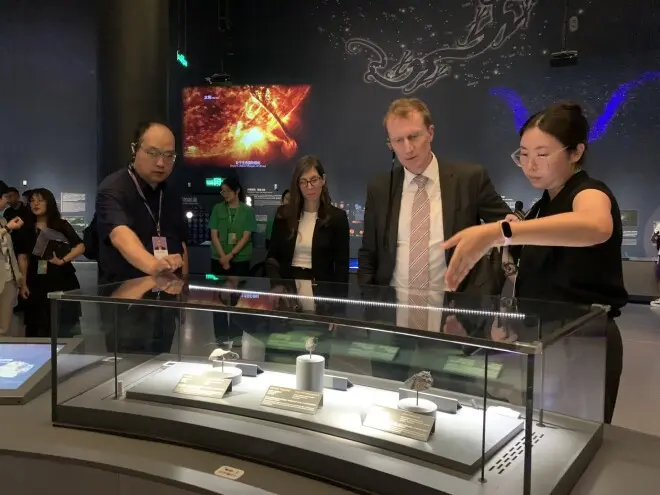 中加再传好消息！加拿大部长访华5天，签下7项合作协议