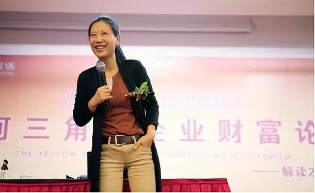 财经大神叶檀立遗嘱，丈夫定居美国，身家过亿
