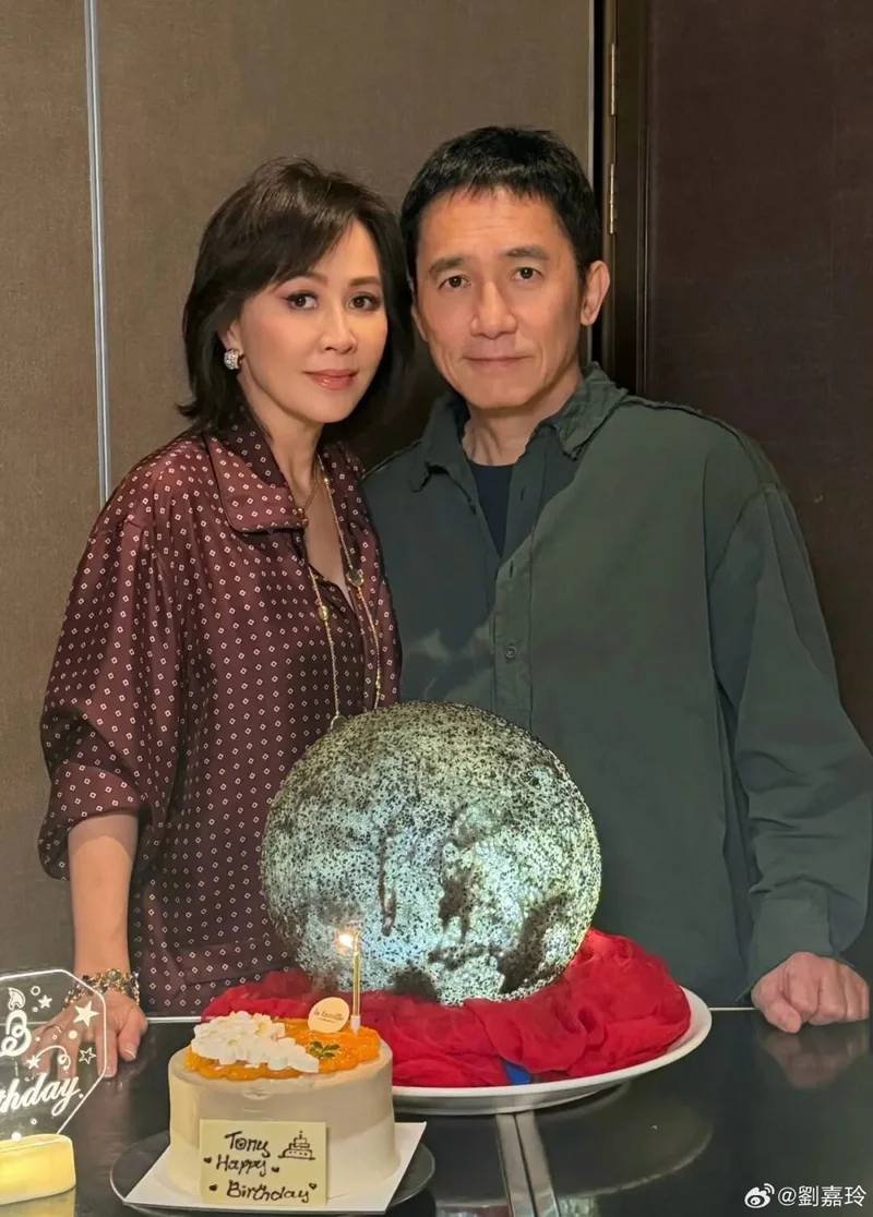 刘嘉玲谈与梁朝伟近40年相处：现在享受一个人的状态