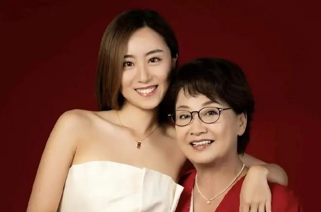 69岁香港知名女星开始着手安排身后事