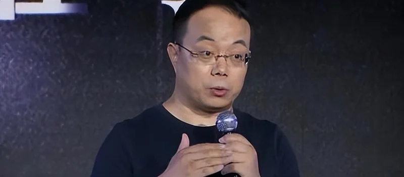 知名心理学博主武志红与前女友李雪用“NPD”等术语公开发文互呛,双方就旧情与经济问题各执一词