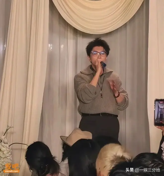 毛不易婚礼上炫耀和新娘曾共处一室 新郎脸色铁青