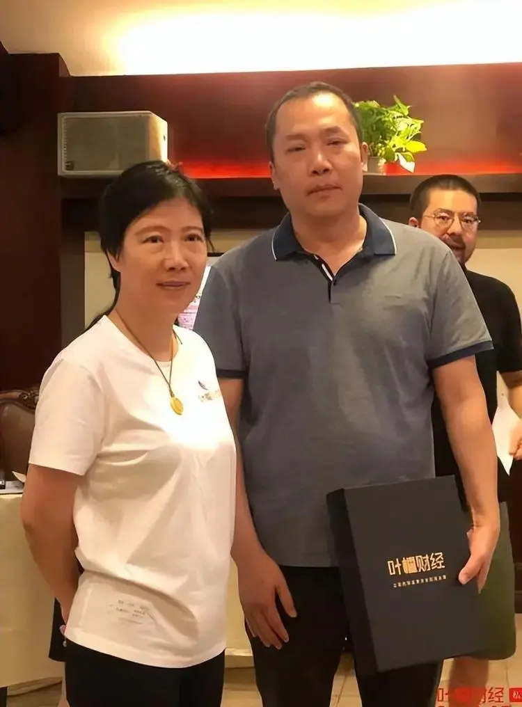 叶檀丈夫定居美国长期分居，身家上亿