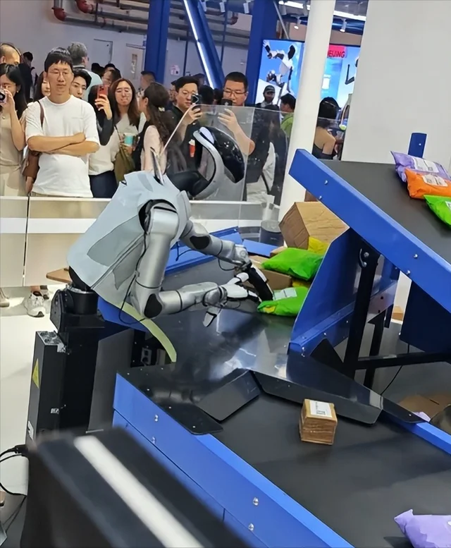 老干妈用AI把600人裁到48人 年营收54亿 网友怒了:下架!