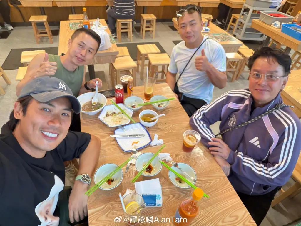 谭咏麟聚首成龙曾志伟会合林子祥夫妇    五大巨星世纪饭局校长叹要珍惜  一人饮到面红志伟最兴奋