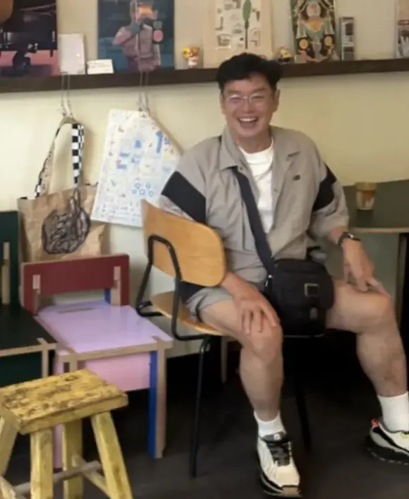 谭咏麟聚首成龙曾志伟会合林子祥夫妇    五大巨星世纪饭局校长叹要珍惜  一人饮到面红志伟最兴奋