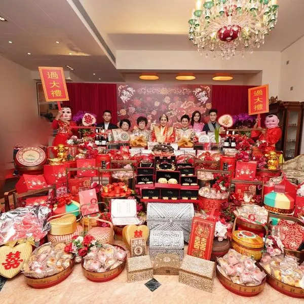 赌王千金何超盈豪叹“镶钻大闸蟹”  深水湾豪宅内部意外曝光  超高楼底装修奢华