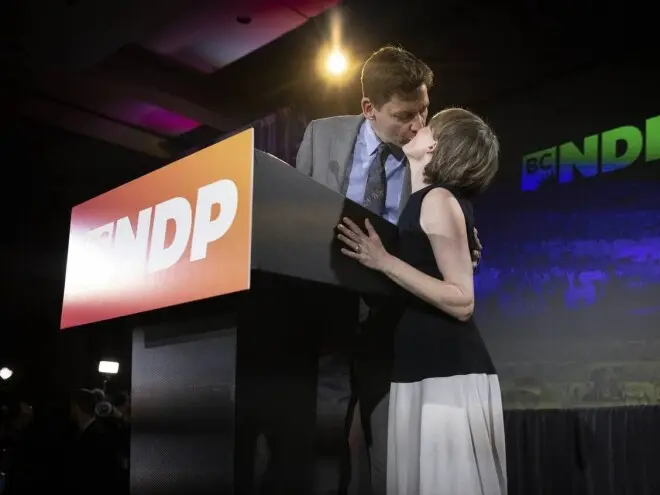 BC省变天！保守党夺64席，百年来首次执政，NDP惨败