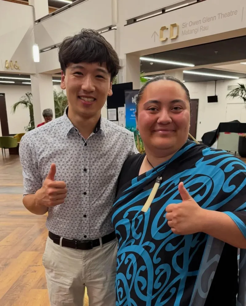 华人00后竞选新西兰国会议员！几年前还在麦当劳打工，“被骂是家常便饭”  ！