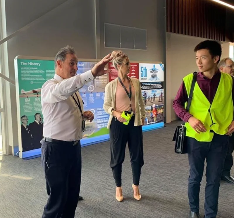 华人00后竞选新西兰国会议员！几年前还在麦当劳打工，“被骂是家常便饭”  ！