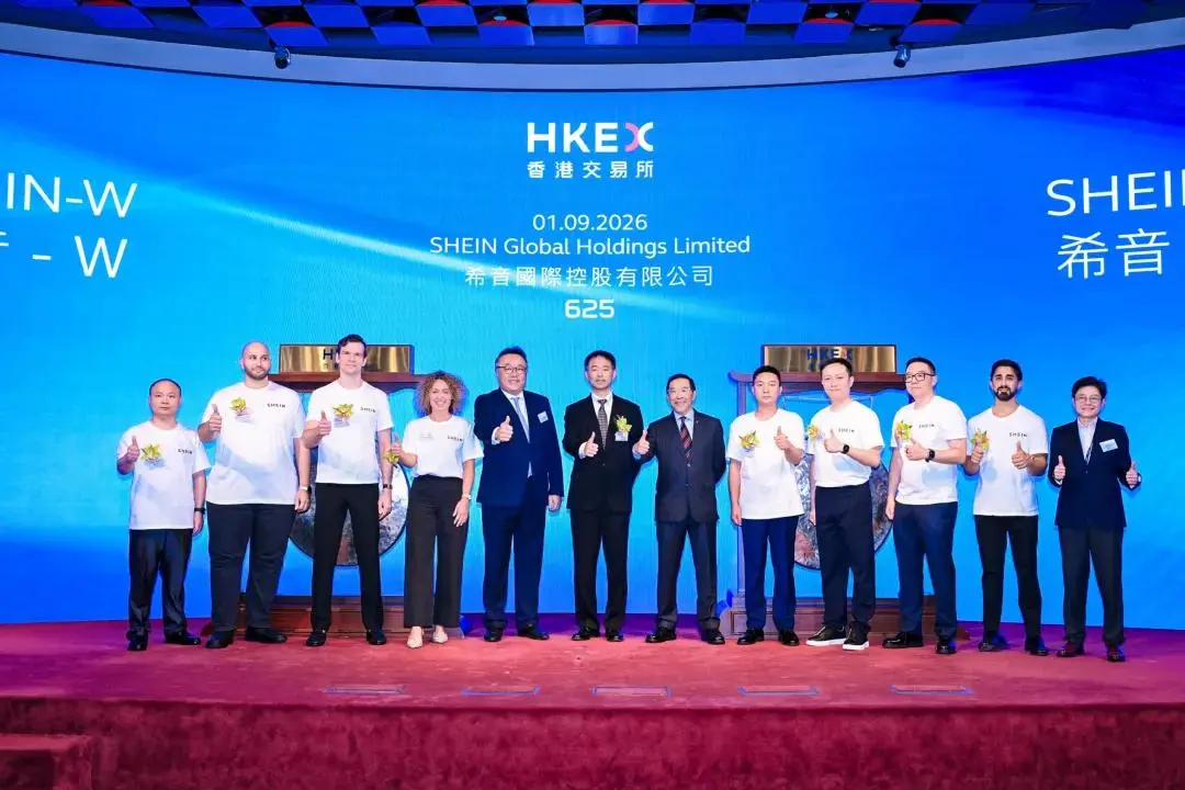 欠下8亿，老外的“中国白月光”香消玉殒