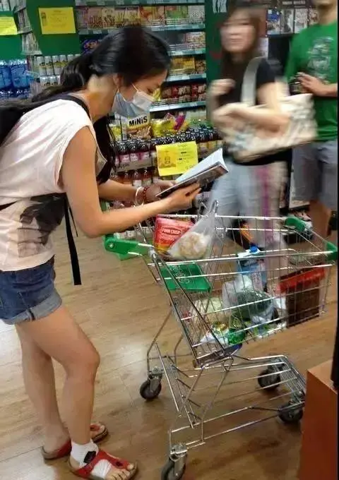 留学赛道，躺满绝望的待业明星
