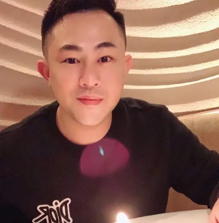 蔡天凤分尸现场：屋内香味浓，双脚残肢藏冰箱