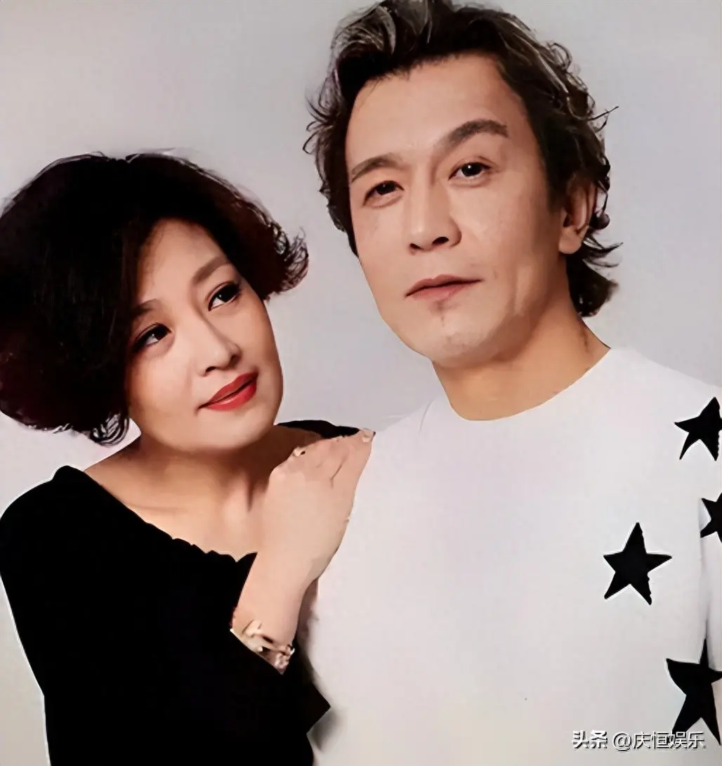 李咏老婆哈文定居纽约富人区，没有再婚