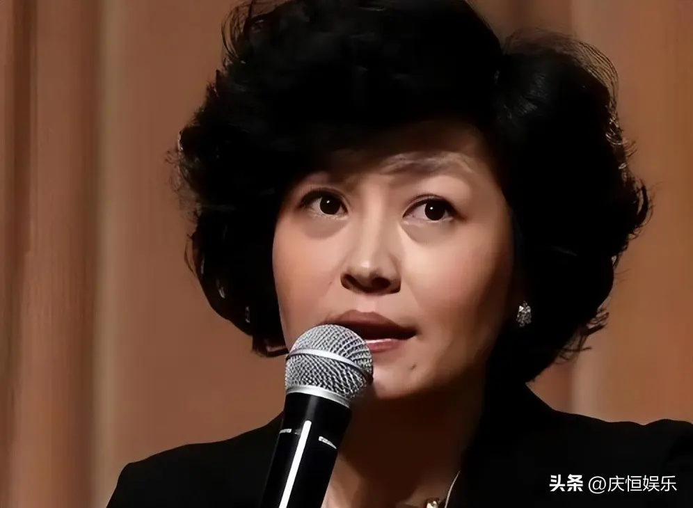 李咏老婆哈文定居纽约富人区，没有再婚