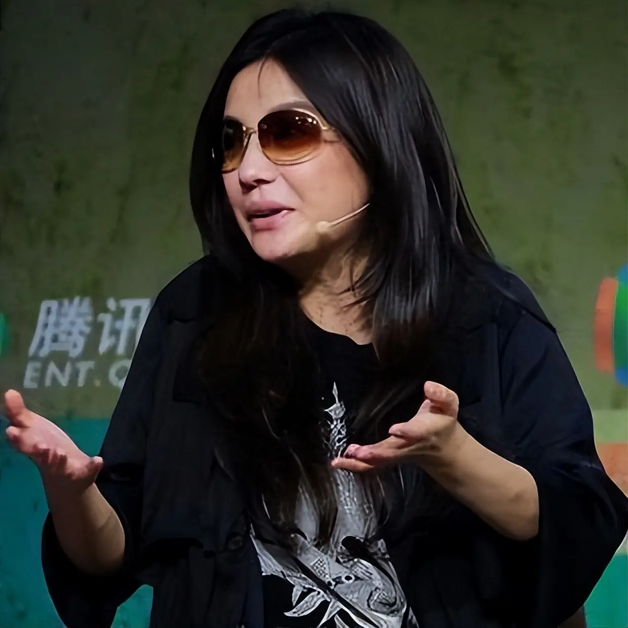 赵薇谈女儿：性格和我完全不同