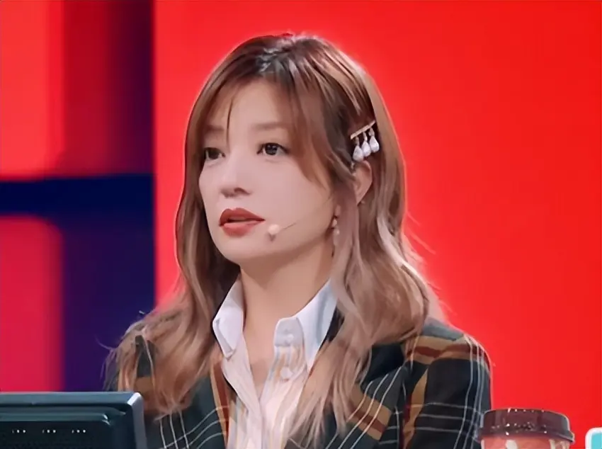 赵薇谈女儿：性格和我完全不同