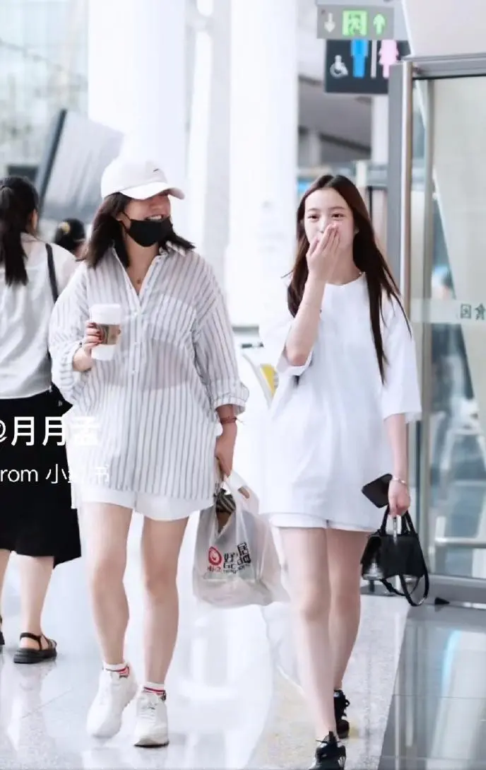 赵薇谈女儿：性格和我完全不同