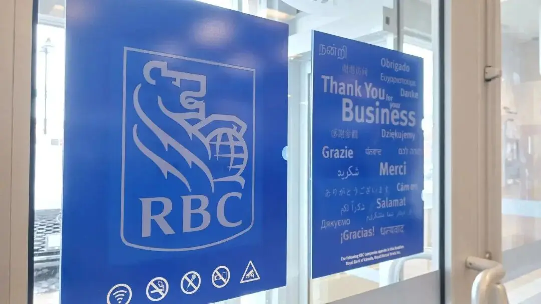 气炸! 加拿大RBC银行15年老客户决定销户, 导火索竟是$4/月手续费!