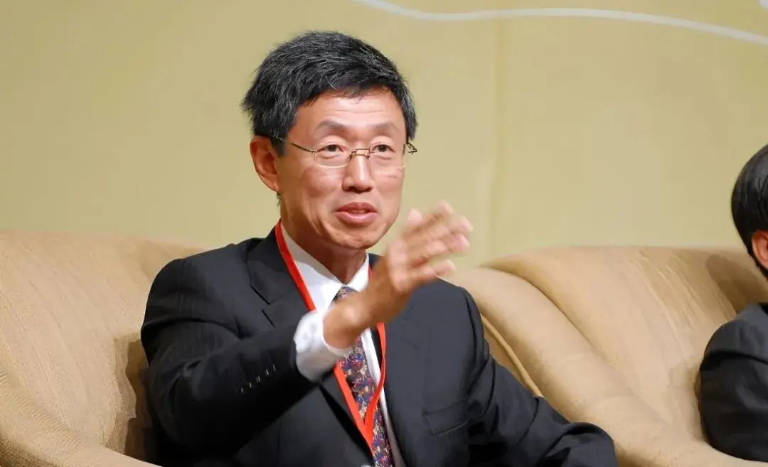 先收万达，再收恒大！新的地产巨无霸出现了！